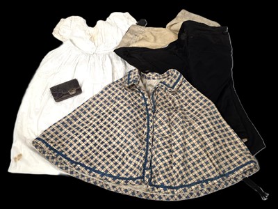 Lot 609 - A collection of vintage garments