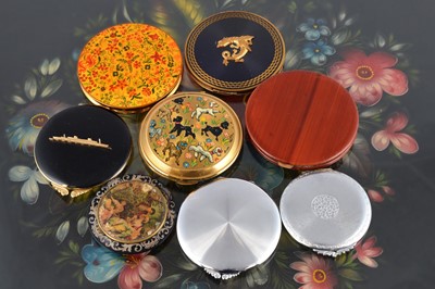 Lot 651 - Eight circular 1940s and later compacts