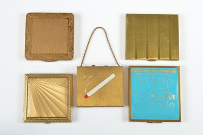 Lot 704 - Five unmarked gilt metal vintage compacts