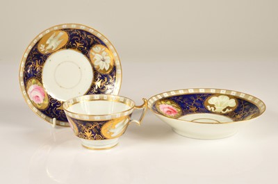Lot 101 - A John Rose & Co Coalport "Peace of Paris" (Pattern No. 419) trio of cup saucer & plate