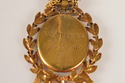 Lot 150 - A Regency era gold brooch from Watier's Fête of 1814 with a Tassie cameo of the Duke of Wellington