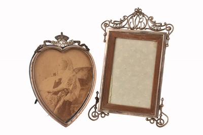Lot 270 - A Victorian Silver Diamond Jubilee Photograph Frame