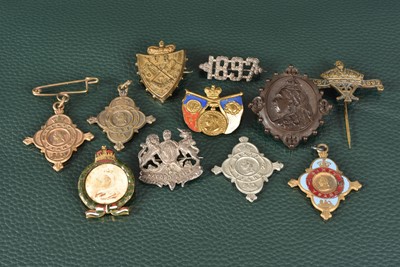 Lot 294 - A small selection of Queen Victoria Diamond Jubilee Pin Badges and Brooches