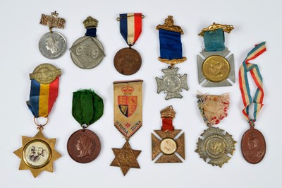 Lot 314 - An assortment of decorative Queen Victoria Diamond Jubilee Commemorative and Souvenir Medallions