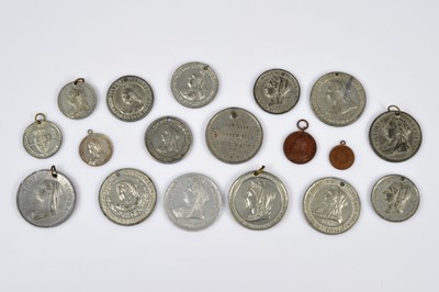 Lot 318 - An assortment of Diamond Jubilee Commemorative and Souvenir Medallions