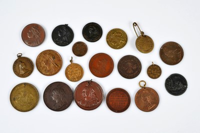 Lot 320 - A collection of bronze and bronzed Diamond Jubilee Medallions