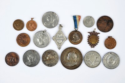 Lot 349 - A collection of seventeen Queen Victoria Diamond Jubilee Medallions