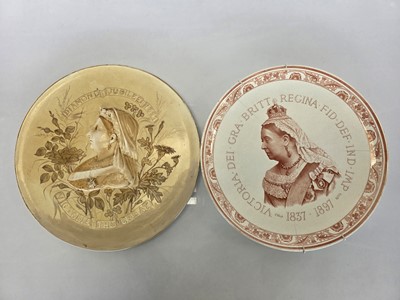 Lot 444 - A large Mintons Queen Victoria Diamond Jubilee Commemorative Charger