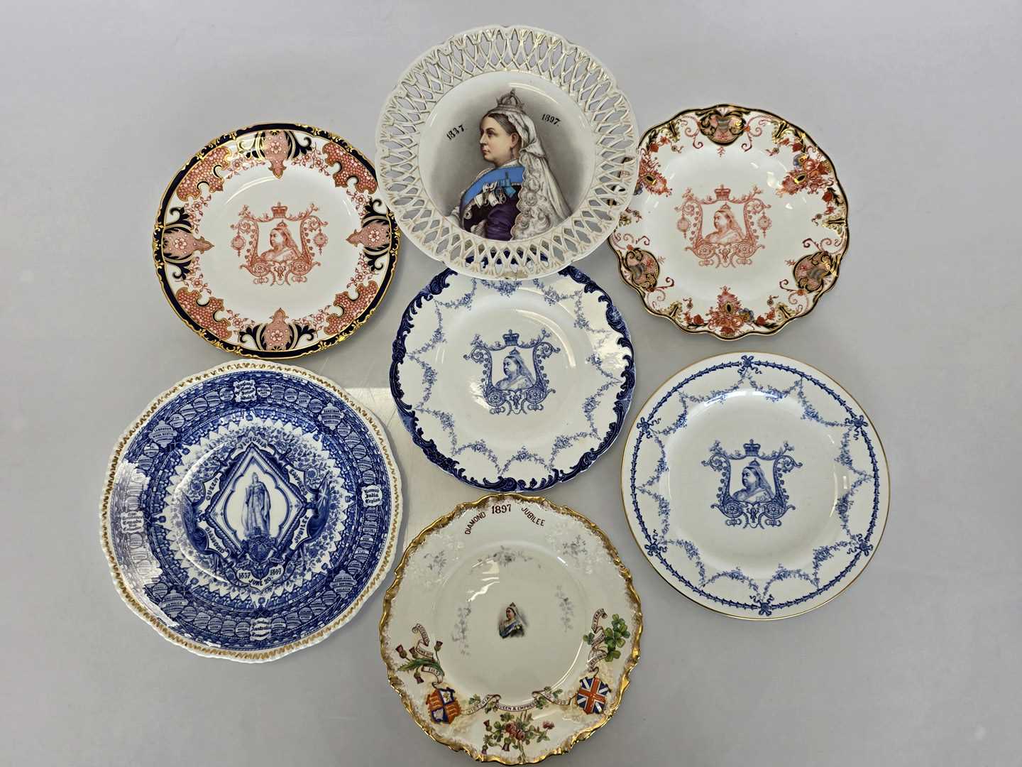 Lot 448 - A small selection of Queen Victoria Diamond Jubilee Commemorative plates