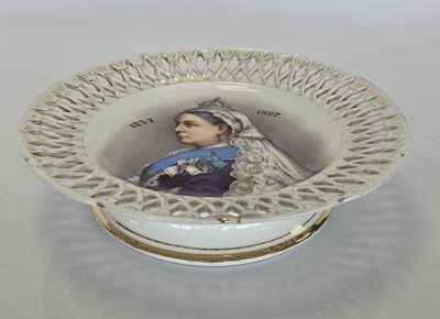 Lot 448 - A small selection of Queen Victoria Diamond Jubilee Commemorative plates