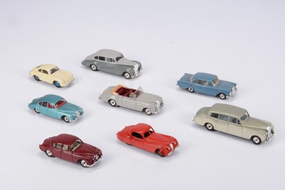 Lot 8 - Dinky Toys Luxury Cars
