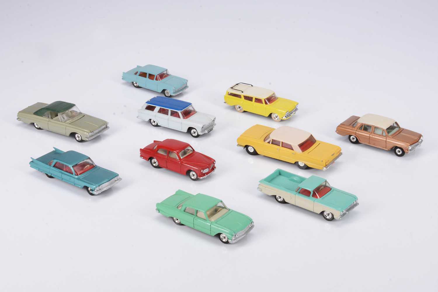 Lot 9 - 1960s Dinky Toy Cars