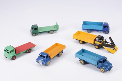 Lot 13 - Dinky Toy Lorries & Trucks