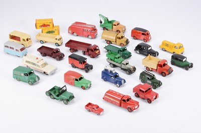 Lot 15 - Dinky Toys Small Commercial Vehicles