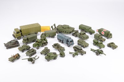 Lot 19 - Military Dinky Toys