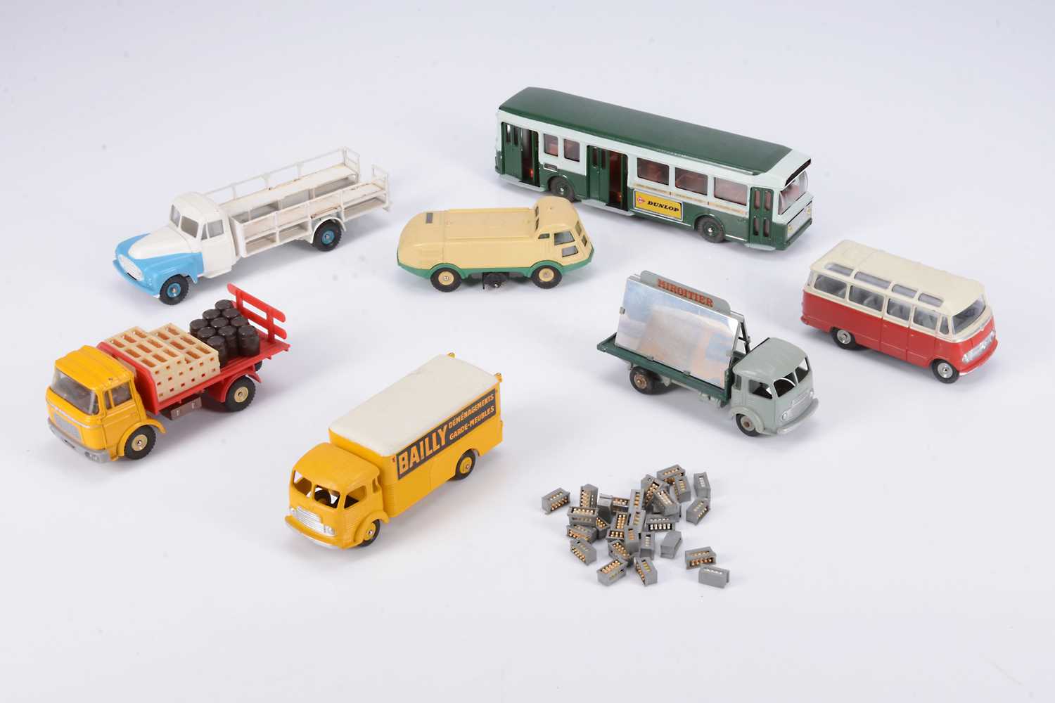 Lot 32 - French Dinky Toys Commercial Vehicles