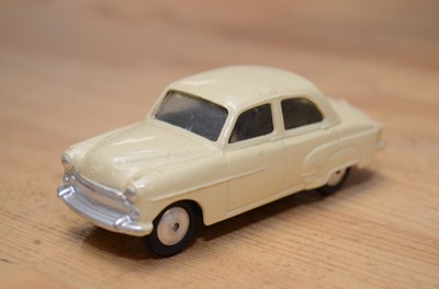 Lot 37 - Early Issue Corgi Toys Cars
