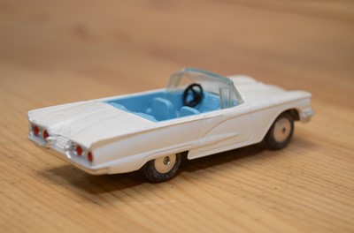 Lot 37 - Early Issue Corgi Toys Cars