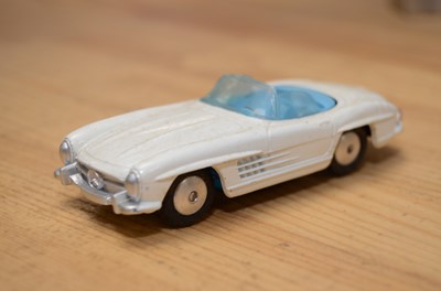 Lot 37 - Early Issue Corgi Toys Cars