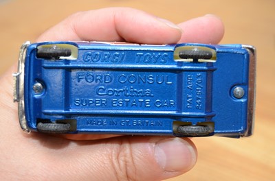 Lot 39 - Corgi Toys British Cars