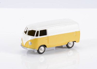 Lot 82 - A Märklin (West Germany) 5524/5Z 8008 Volkswagen Delivery Van