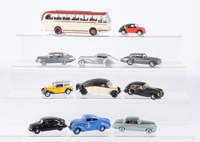 Lot 138 - Resin 1:43 Scale Models