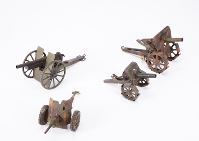 Lot 151a - Tinplate German WWII Field Guns by Elastolin and Marklin comprising Hausser Elastolin post WW2 Model No. 719 German Anti-Tank gun