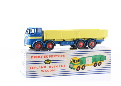 Lot 171 - A Dinky Supertoys 934 Leyland Octopus Wagon