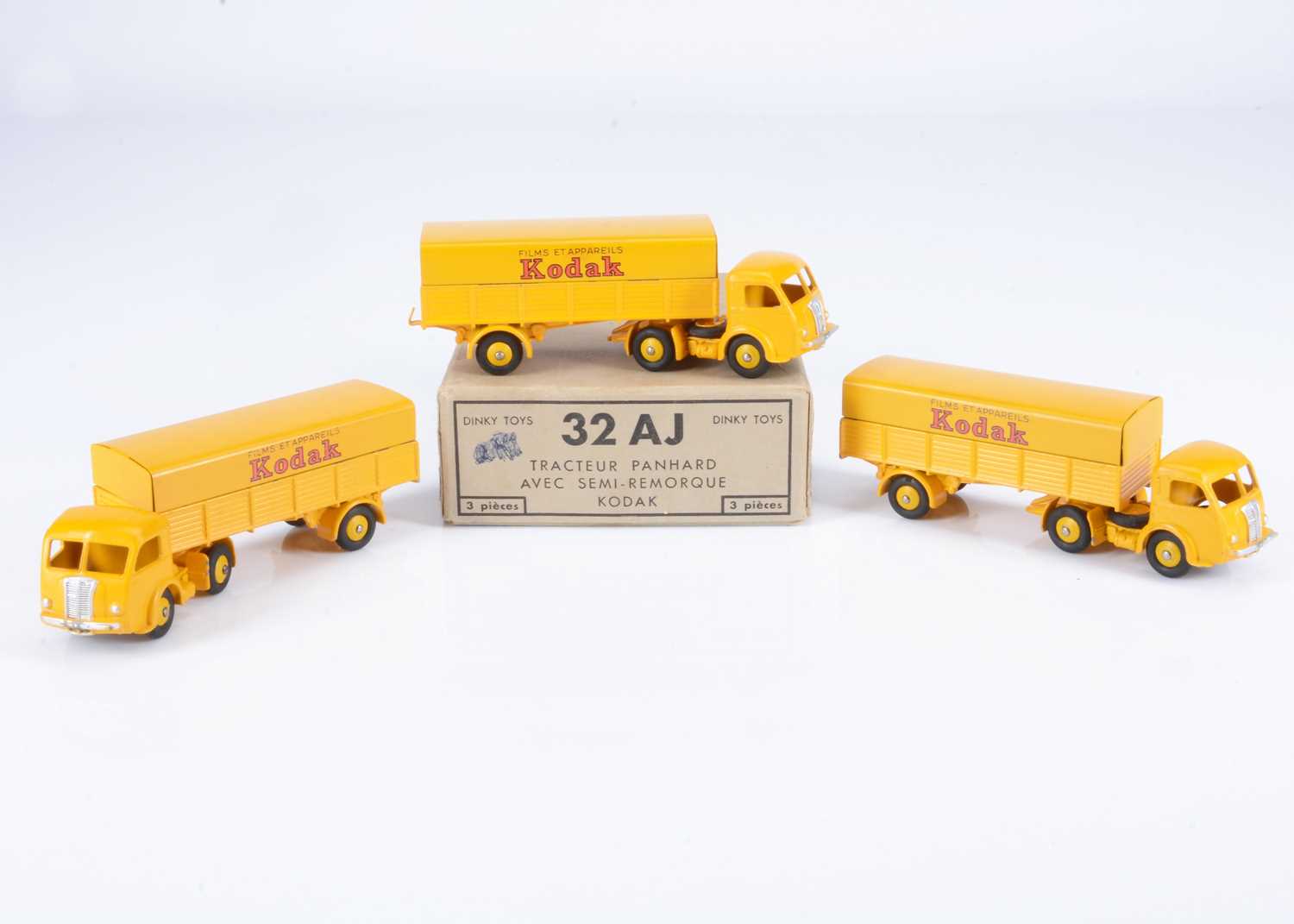 Lot 193 - A French Dinky Toys 32-AJ Panhard 'Kodak' Articulated Lorry Trade Box