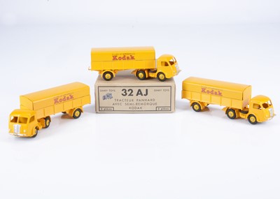 Lot 193 - A French Dinky Toys 32-AJ Panhard 'Kodak' Articulated Lorry Trade Box