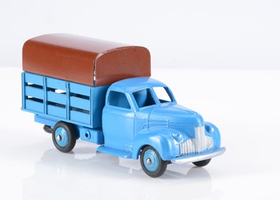 Lot 207 - A French Dinky Toys 25-L Studebaker Covered Truck
