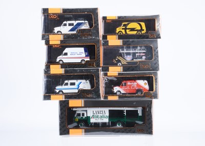 Lot 278 - Ixo 1:43 Scale Racing Assistance/Support Vehicles