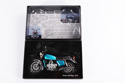 Lot 333 - A Minichamps 1:12 Scale Classic Bike Series Honda Gold Wing 1975 (Blue/Green) Motorcycle Model