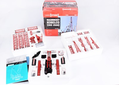 Lot 382 - A Tonkin Replicas 1:50 Scale Mammoet Kobelco CKE 2500 Hydraulic Crawler Crane