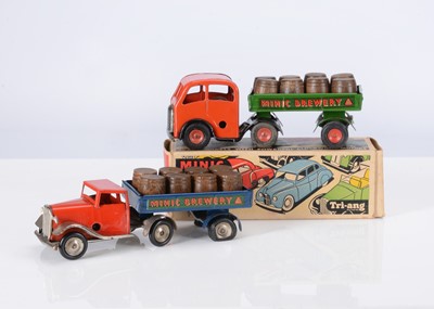 Lot 509 - Tri-ang Minic Tinplate Clockwork 72M Post-War Articulated Brewery Lorries & Trailers