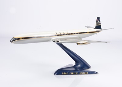 Lot 594 - A 1950s Westway Models 1:72 Scale BOAC de Havilland Comet IV Jetliner Display Model