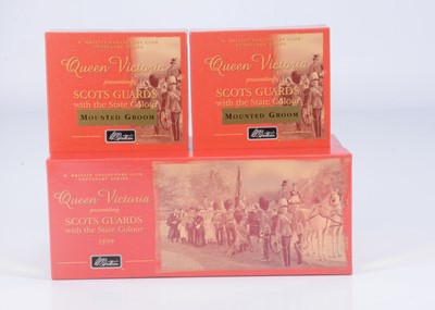 Lot 613 - Britains set 00293 Queen Victoria in the Royal Barouche, and 40205 Mounted Groom, (2)