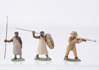 Lot 771 - Wend-al of Blandford aluminium rare White Hunter with Native spearmen (2)