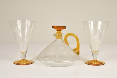 Lot 36 - An art deco glass decanter and stopper