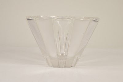 Lot 44 - A Rosenthal contemporary glass centre piece