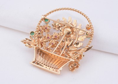Lot 40 - A 14ct gold flower basket multi gem set brooch