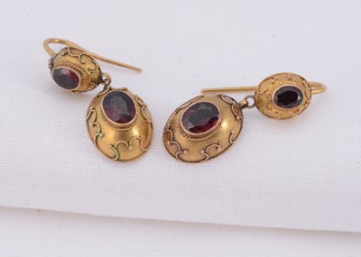 Lot 44 - A pair of 19th century double drop garnet earrings