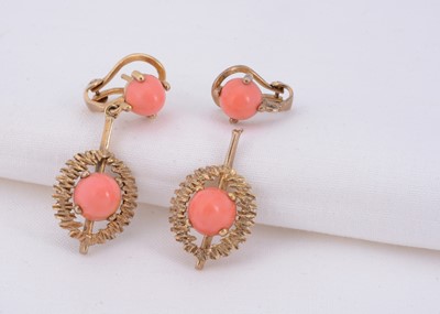 Lot 45 - A pair of coral drop earrings (one broken)