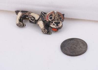 Lot 87 - A silver enamelled dog brooch & 1938 silver three pence coin
