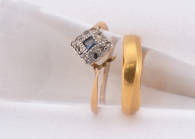 Lot 93 - A 22ct gold weddings band & 18ct & platinum dress ring