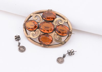 Lot 119 - A Victorian brooch set with five oval cut amber paste stones, pair silver St Christoper earrings, & costume jewellery