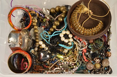 Lot 227 - A large collection of costume jewellery