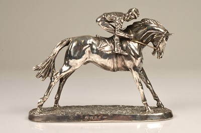 Lot 289 - A modern silver filled model of a racehorse and jockey by CS after R. Donaldson