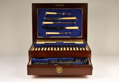Lot 317 - An Edwardian silver plated canteen of cutlery