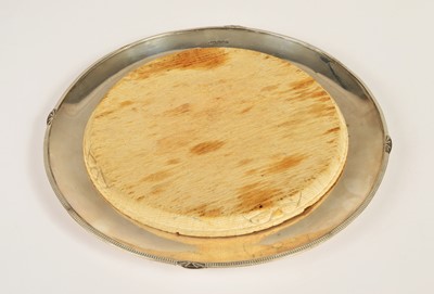 Lot 378 - A George V silver and wooden bread board by S & W